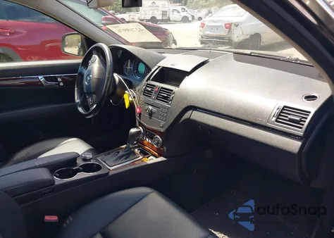 2008 Mercedes-Benz C 300 Luxury/Sport from USA, damaged, VIN WDDGF54X68F018051